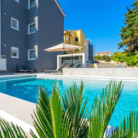 Summer Breeze Pool Apartments 노바야 외부 사진