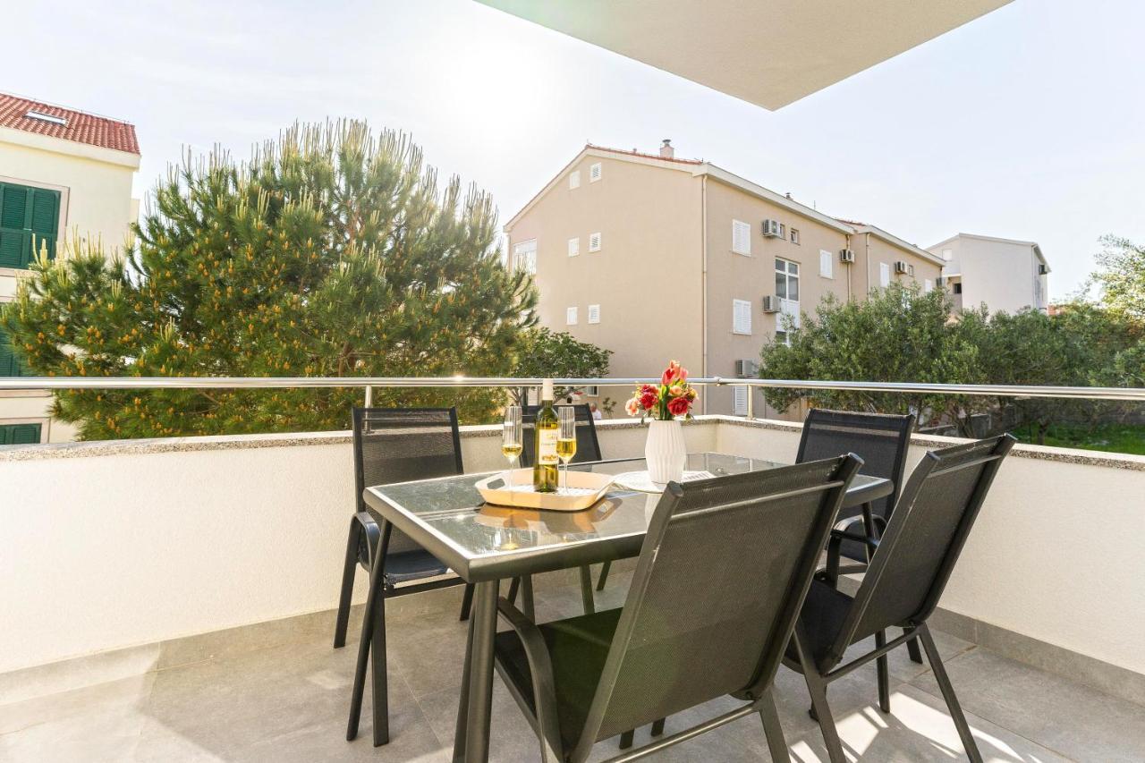 Summer Breeze Pool Apartments 노바야 외부 사진