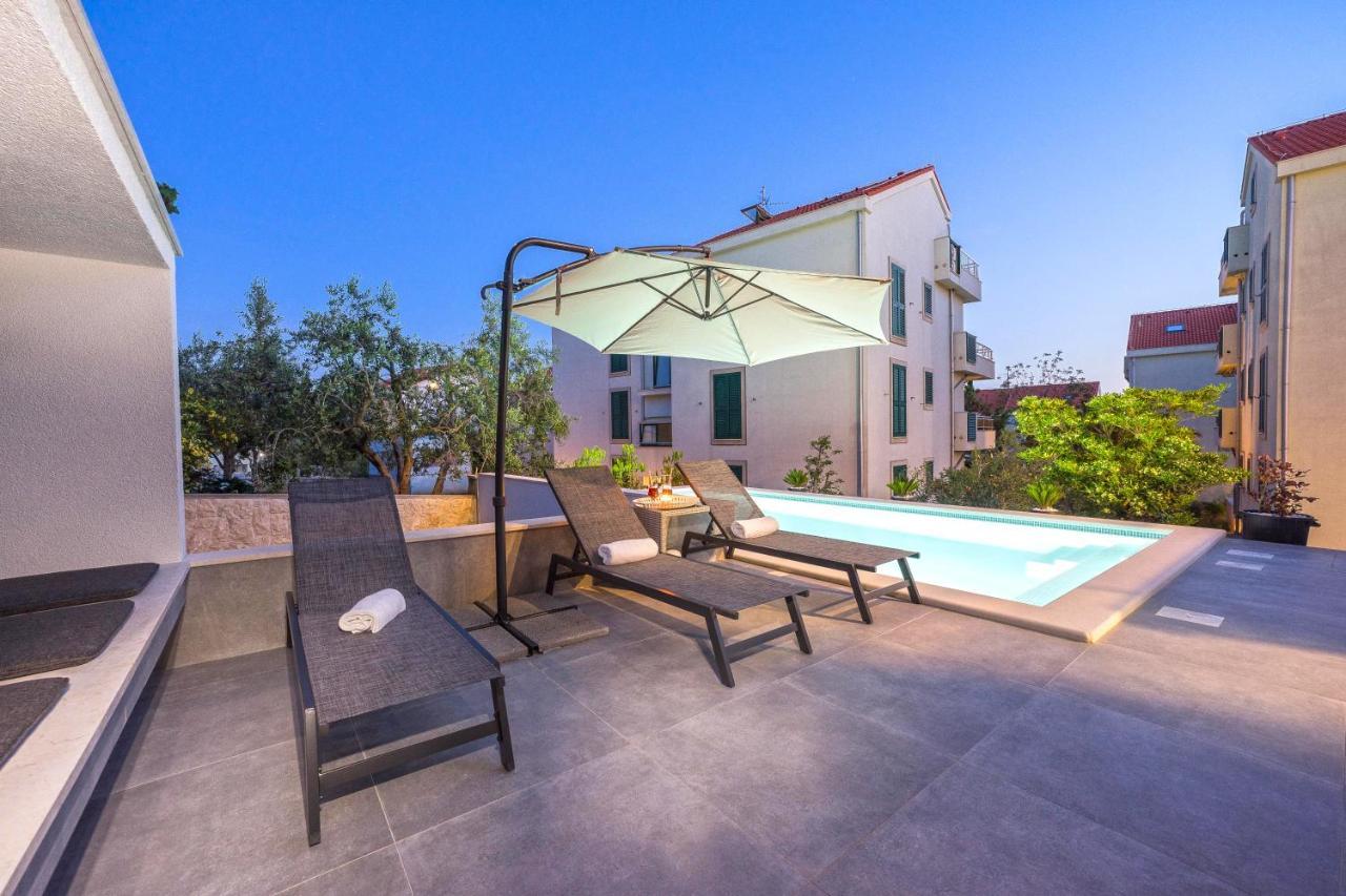 Summer Breeze Pool Apartments 노바야 외부 사진