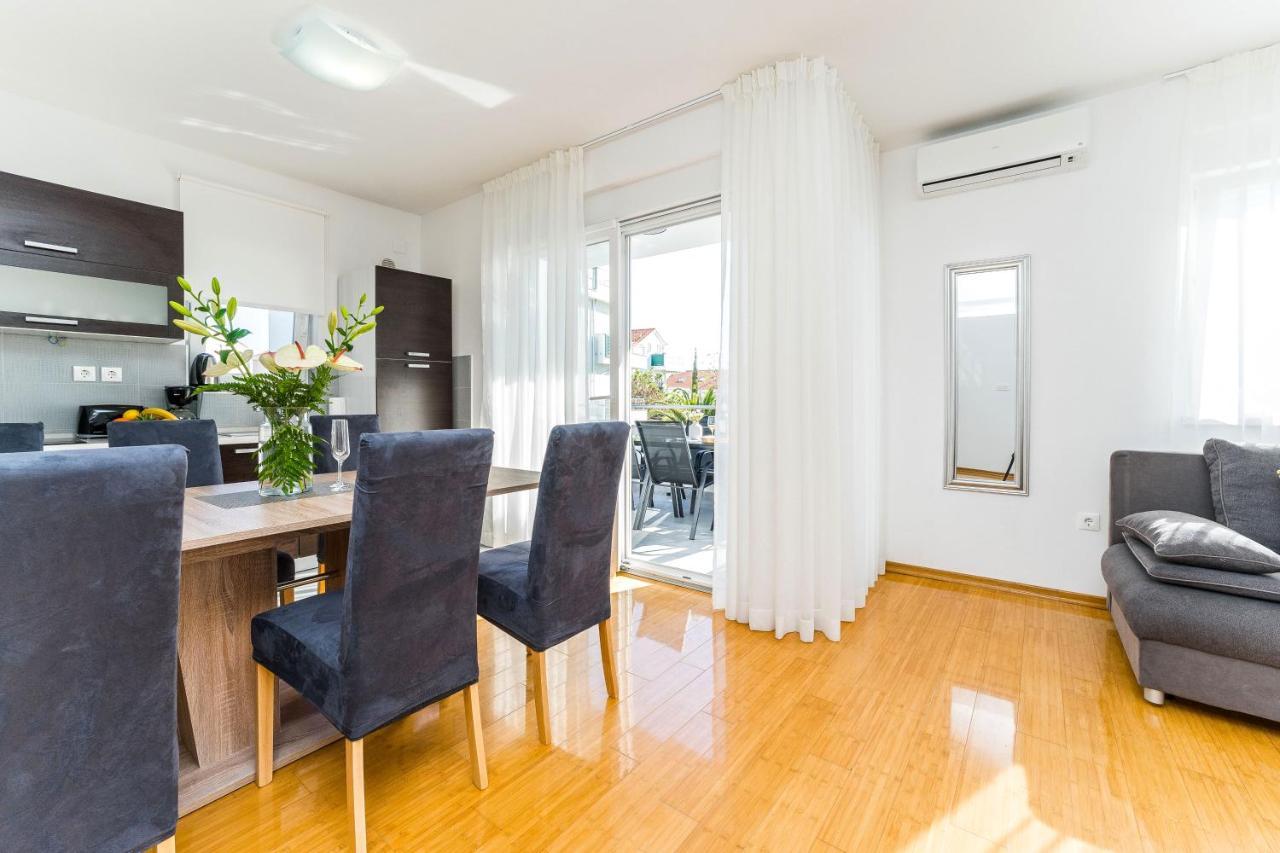 Summer Breeze Pool Apartments 노바야 외부 사진